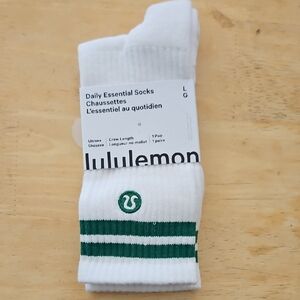 LULEKEMON CREW LENGTH SOCKS